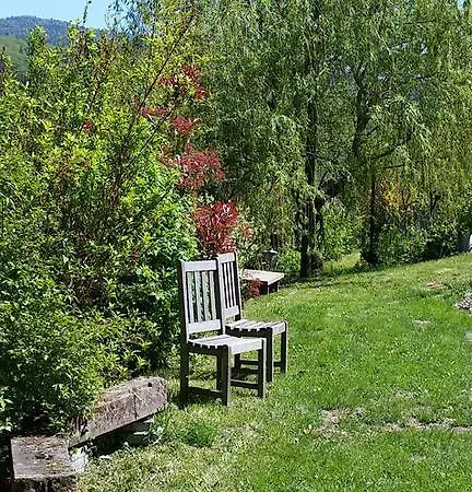 La Grange Nyaraló
